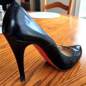 Christian Louboutin size 7